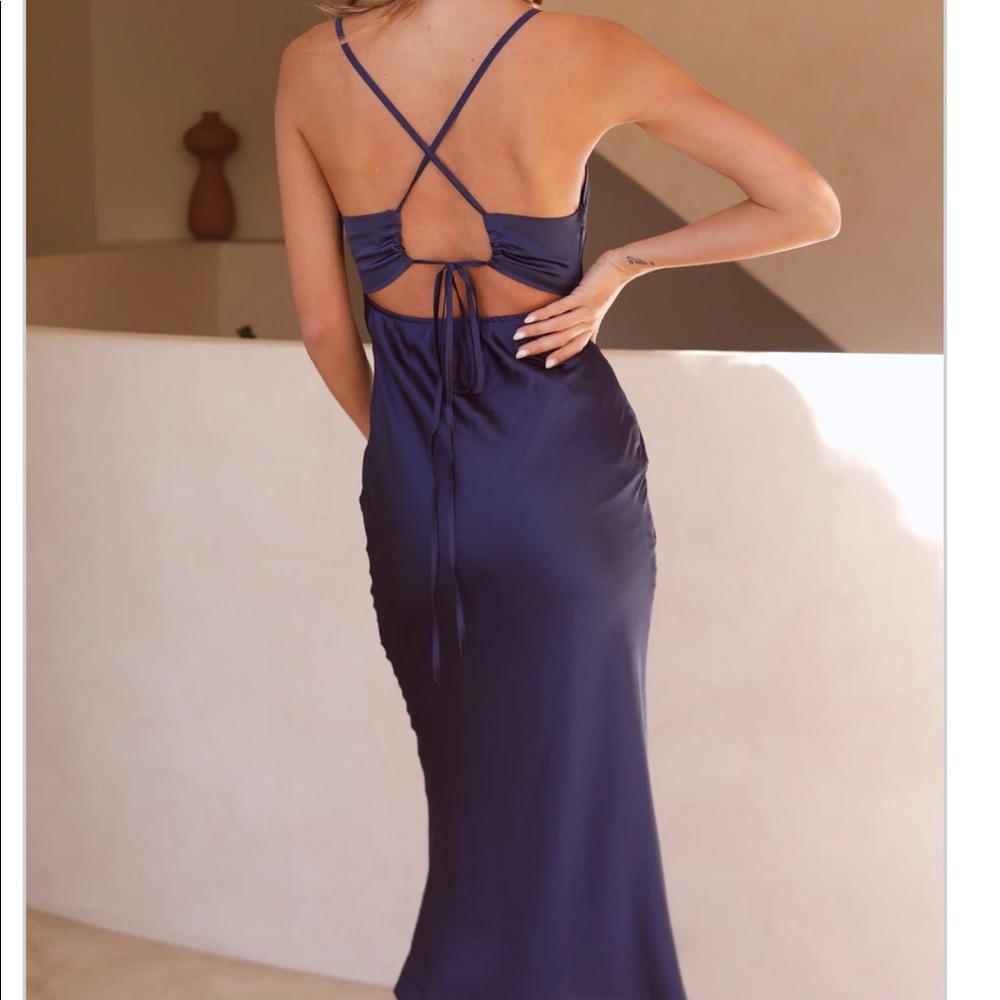 Navy blue midi dress!